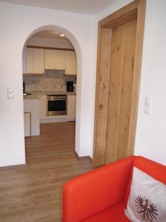 Haus Schmid Lägenhet Tobadill Exteriör bild